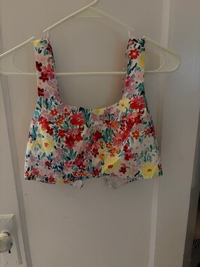 Yellow the Label Crop Top